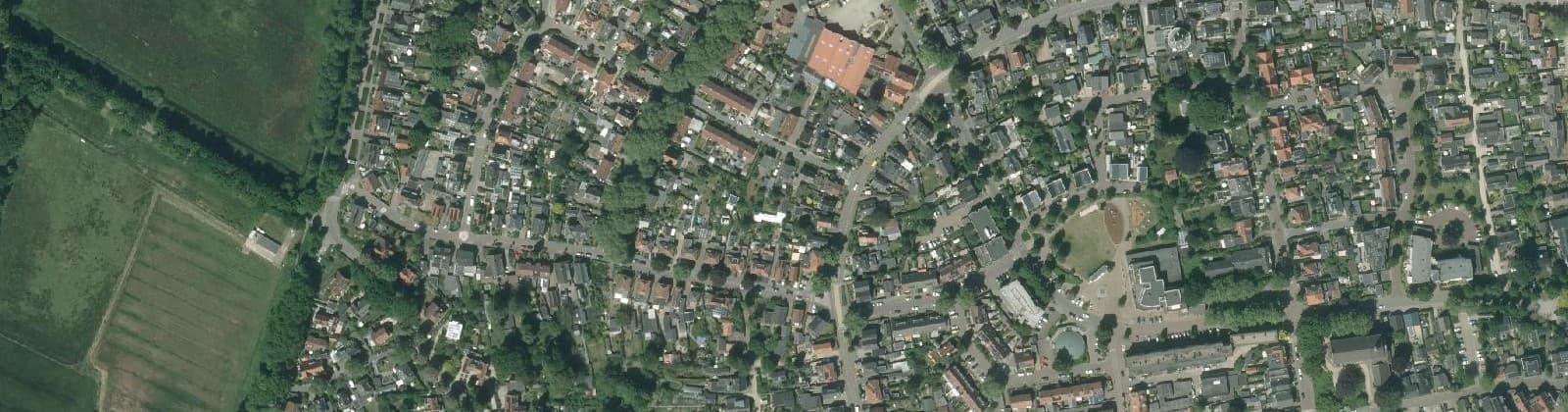 Luchtfoto van Onder de Bomen