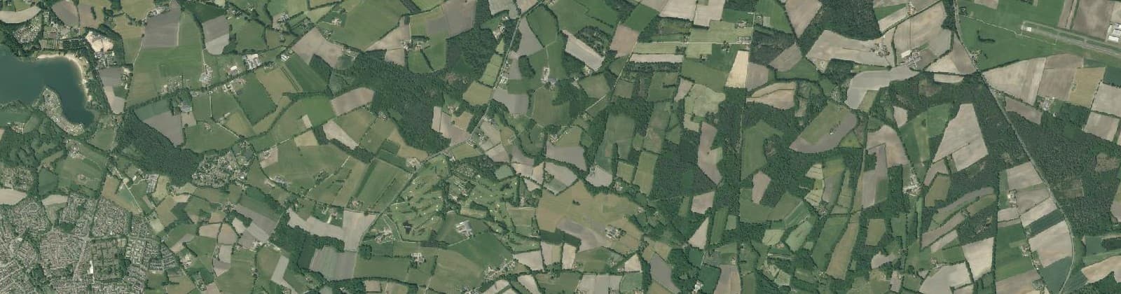 Luchtfoto van Verspreide huizen Ratum, Henxel, Huppel