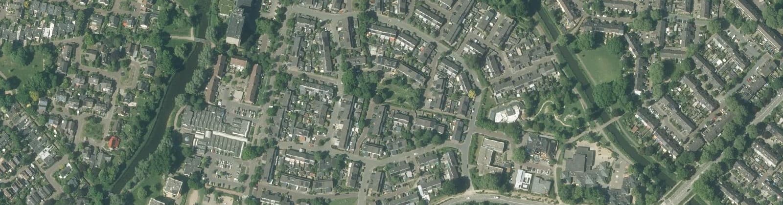 Luchtfoto van Zwanevlot en De Brink