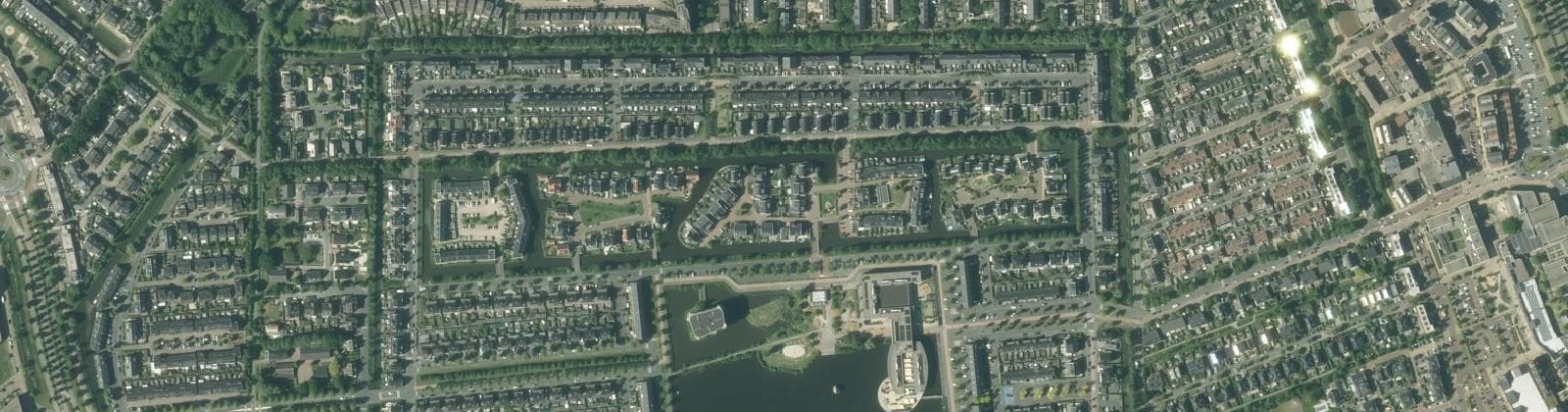 Luchtfoto van De Bron-Noord