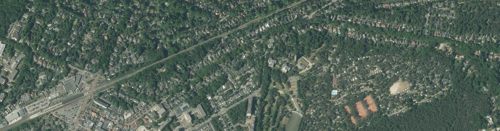 Luchtfoto van Bilthoven Centrum