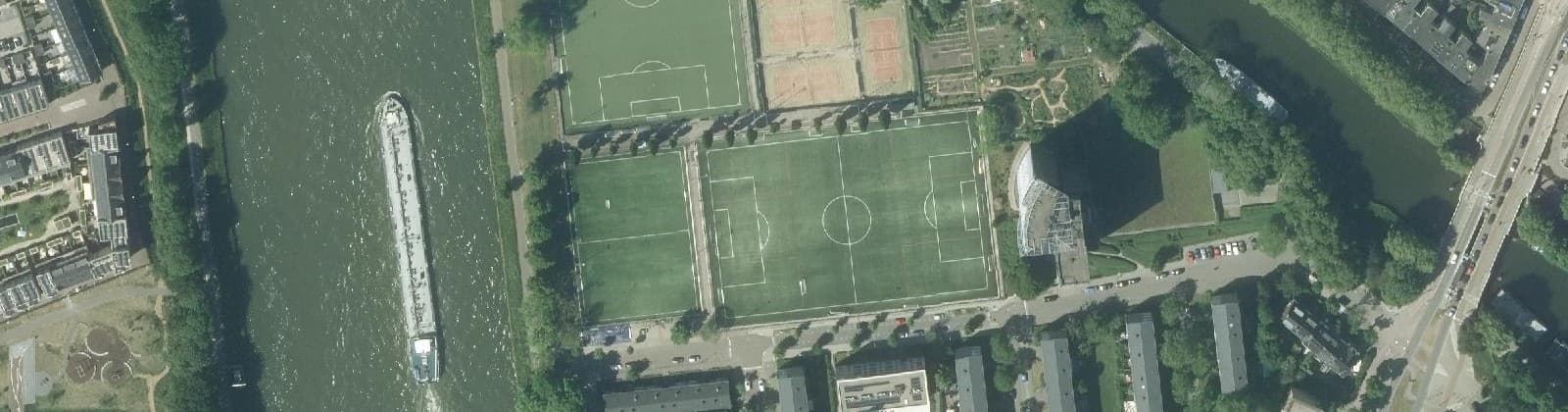 Luchtfoto van Halve Maan-Noord