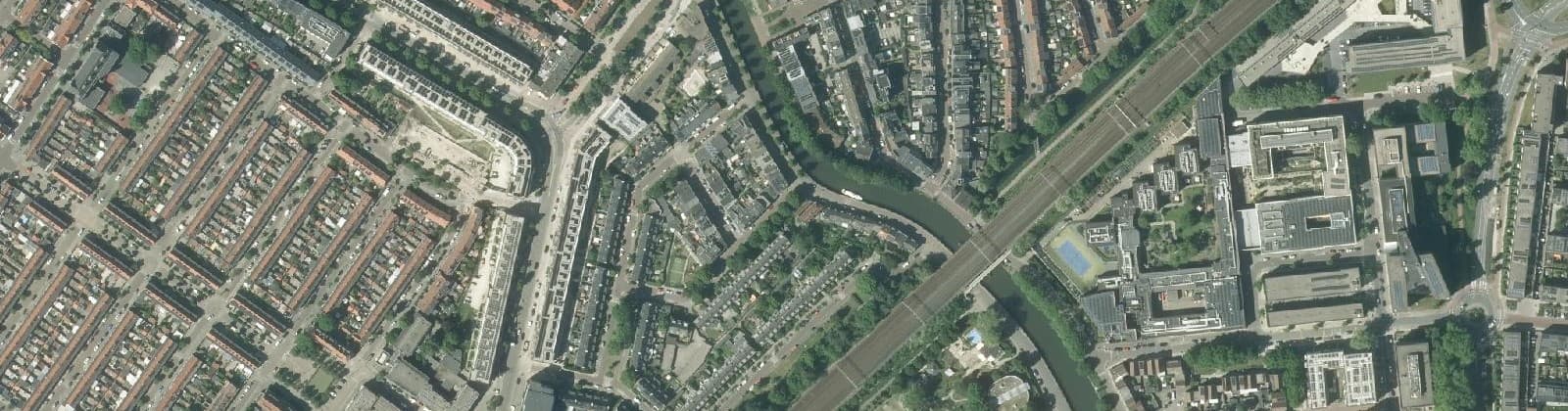 Luchtfoto van Nijenoord, Hoogstraat en omgeving