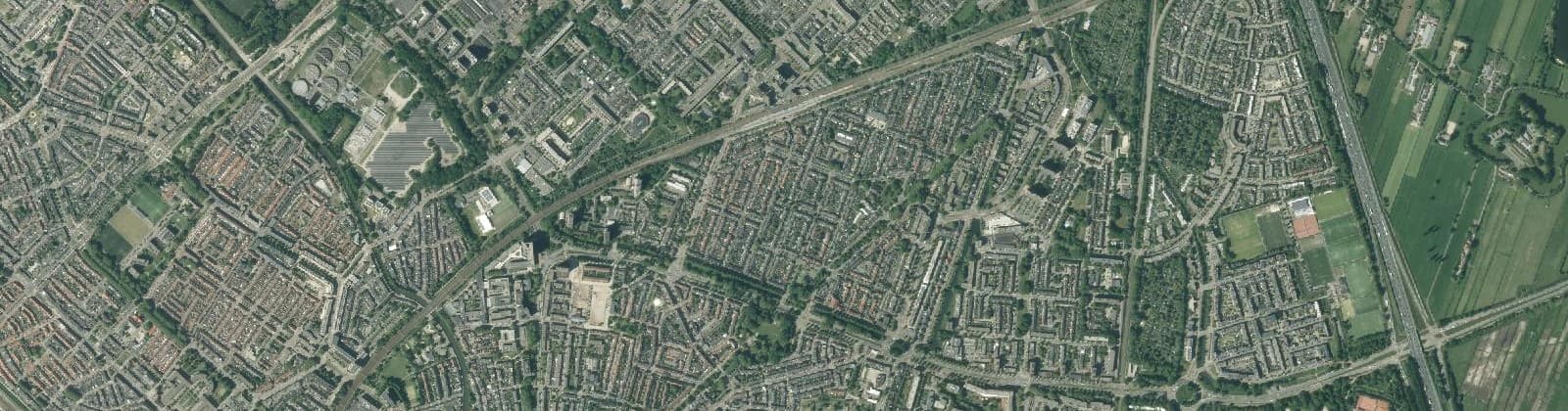 Luchtfoto van Tuindorp en Van Lieflandlaan-West