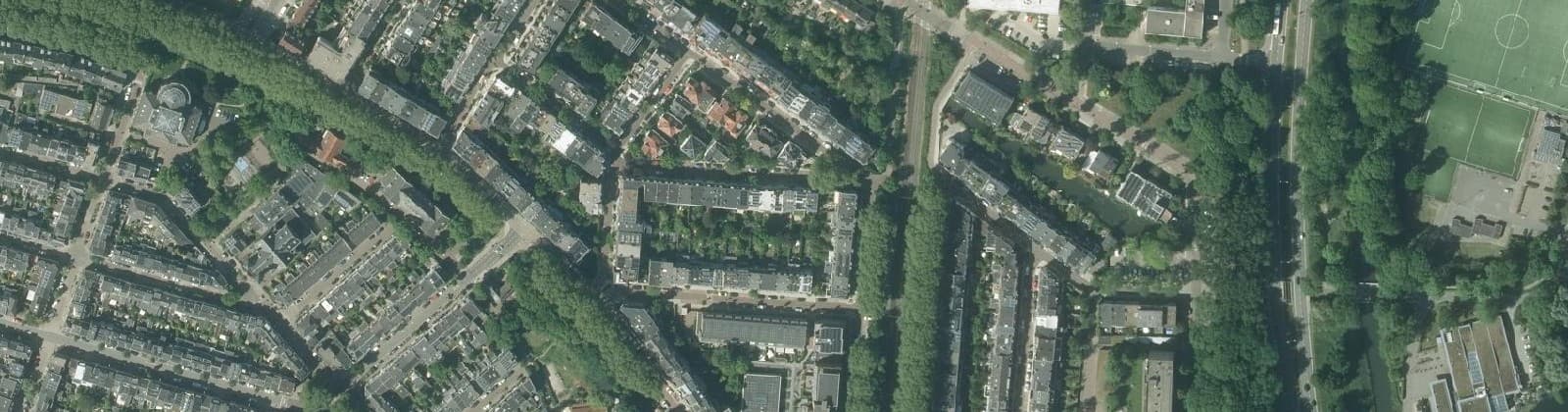 Luchtfoto van Huizingalaan, K. Doormanlaan en omgeving