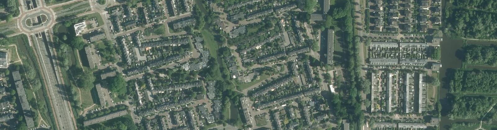Luchtfoto van Heldenbuurt