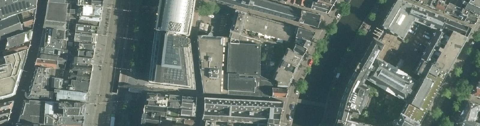 Luchtfoto van Nes e.o.