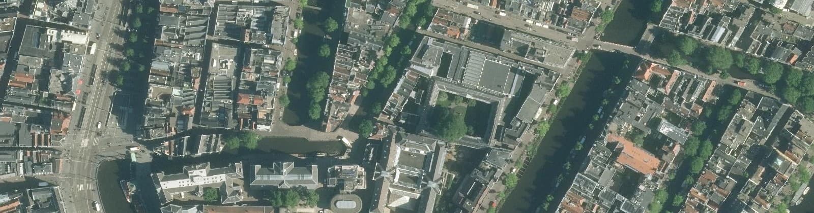 Luchtfoto van BG-terrein e.o.