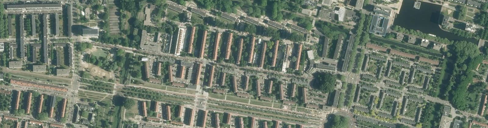 Luchtfoto van Lodewijk van Deysselbuurt