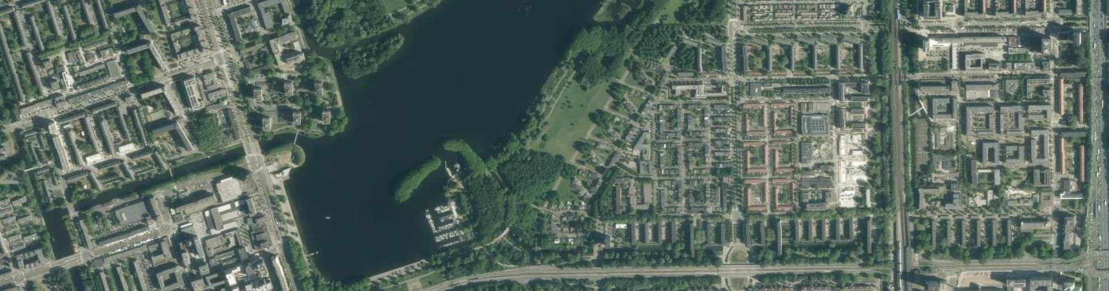 Luchtfoto van Emanuel van Meterenbuurt