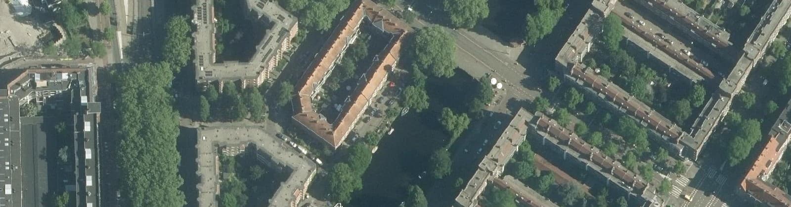 Luchtfoto van Bertelmanpleinbuurt
