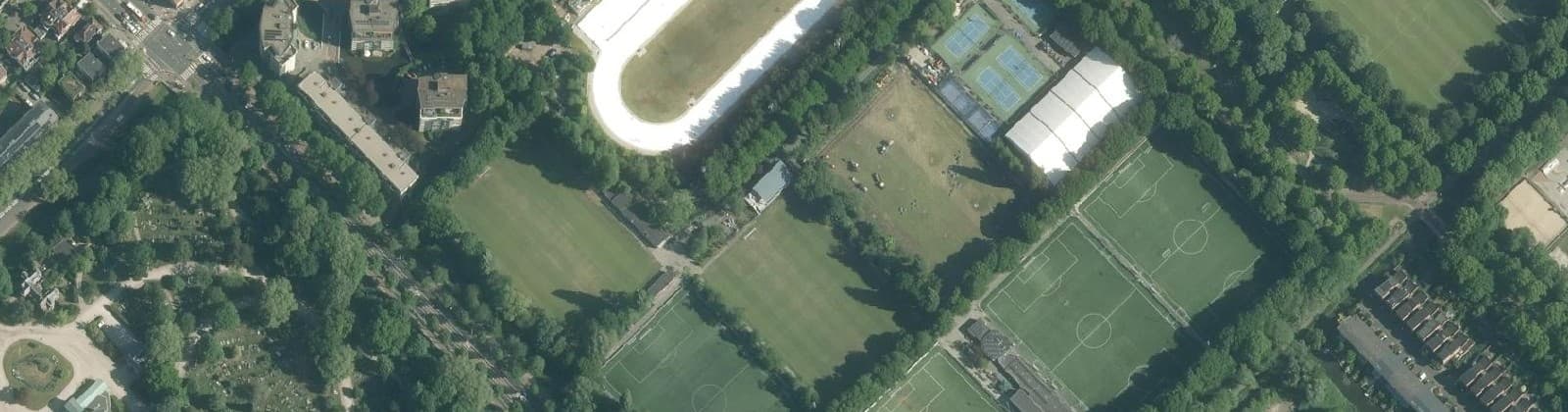 Luchtfoto van Sportpark Middenmeer-Zuid