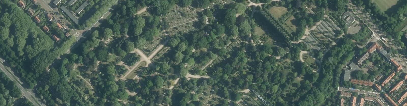 Luchtfoto van Nieuwe Oosterbegraafplaats