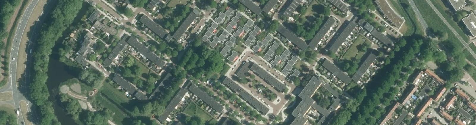 Luchtfoto van Tuindorp Oostzaan-West