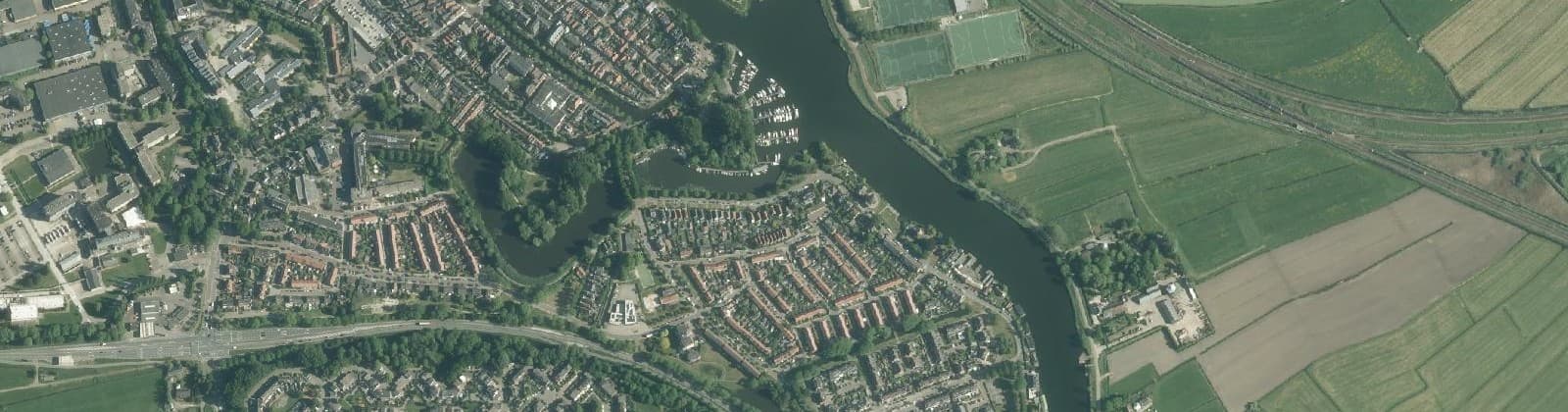 Luchtfoto van Weesp-Zuid II