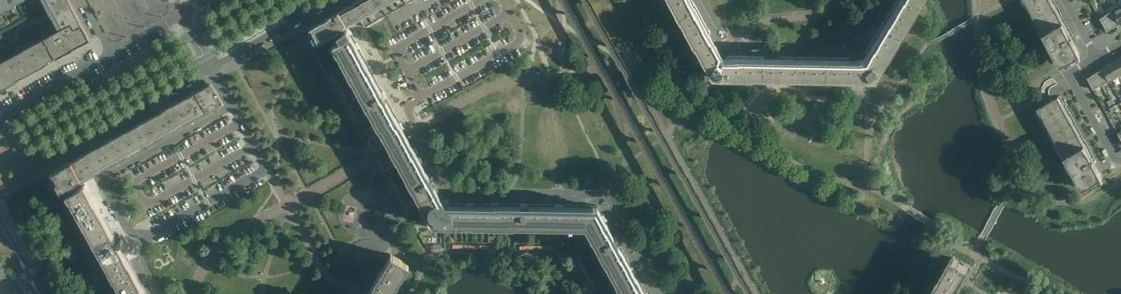 Luchtfoto van Bijlmermuseum-Noord