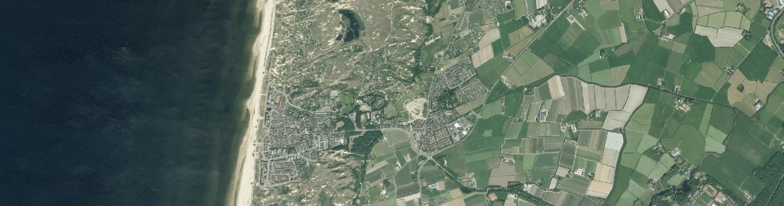 Luchtfoto van Egmond aan den Hoef