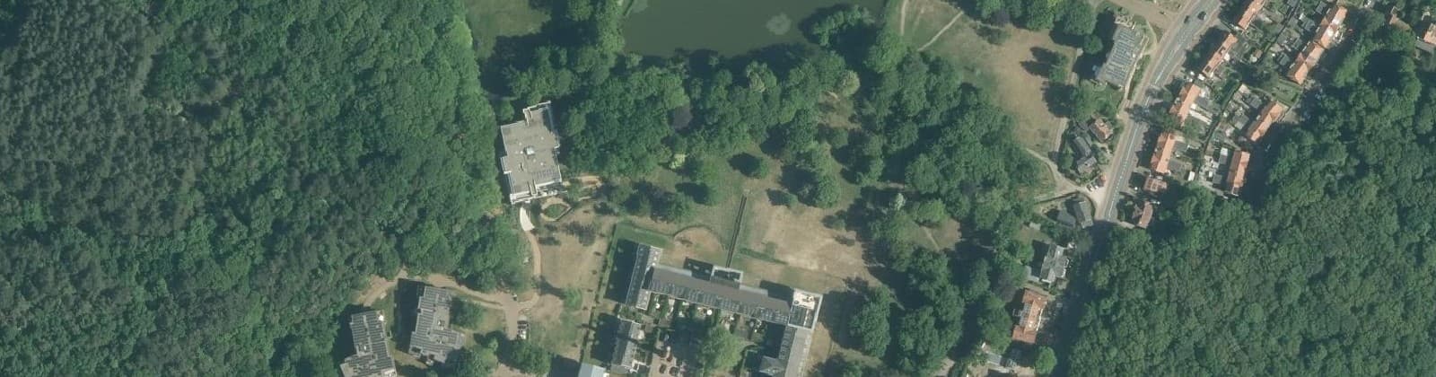 Luchtfoto van Provinciaal Ziekenhuis