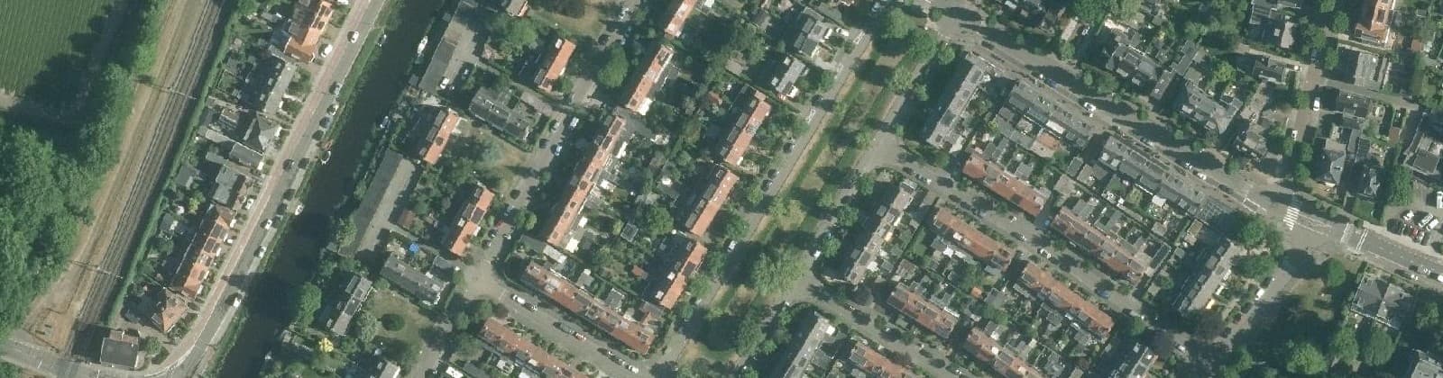 Luchtfoto van Leidsevaart- Bloemhof