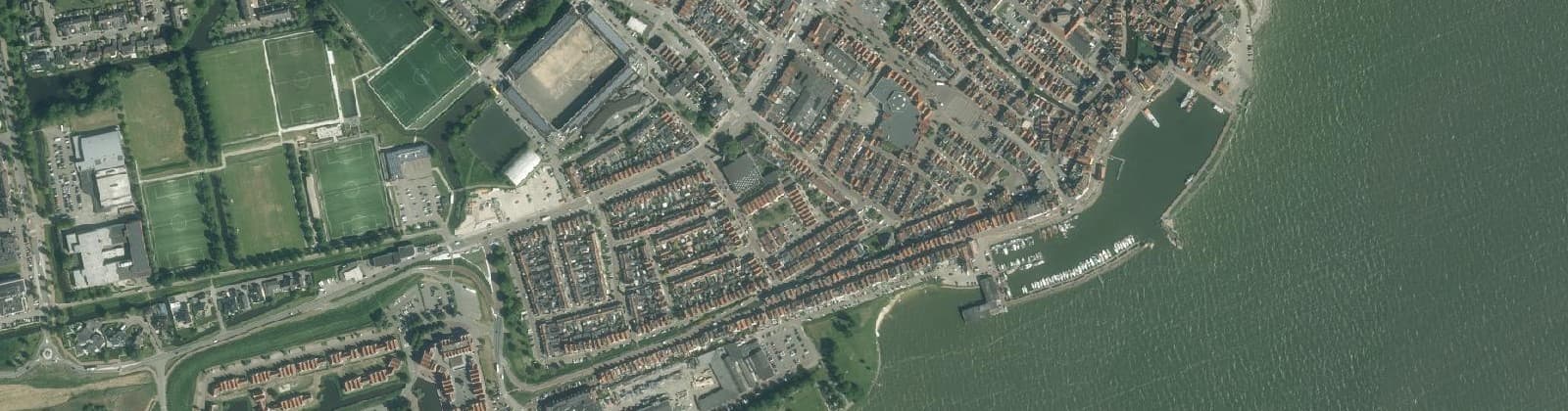 Luchtfoto van Volendam-Oude kom