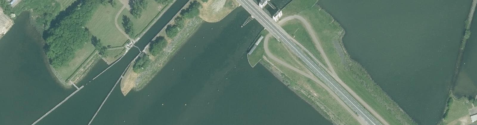Luchtfoto van IJsselmeer en Markermeer