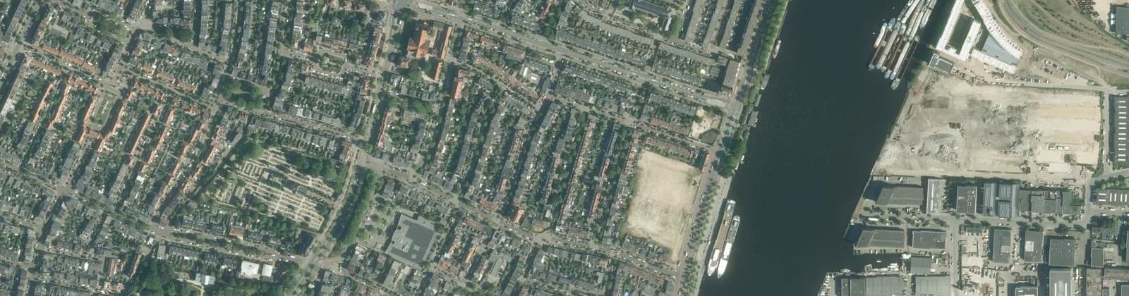 Luchtfoto van Molukkenbuurt