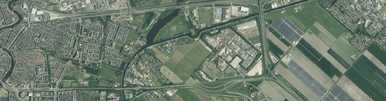 Luchtfoto van Vijfhuizen Nieuwebrug
