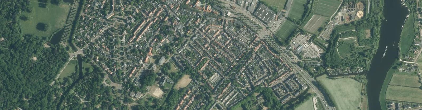 Luchtfoto van Oude Dorp, Indische buurt en omgeving