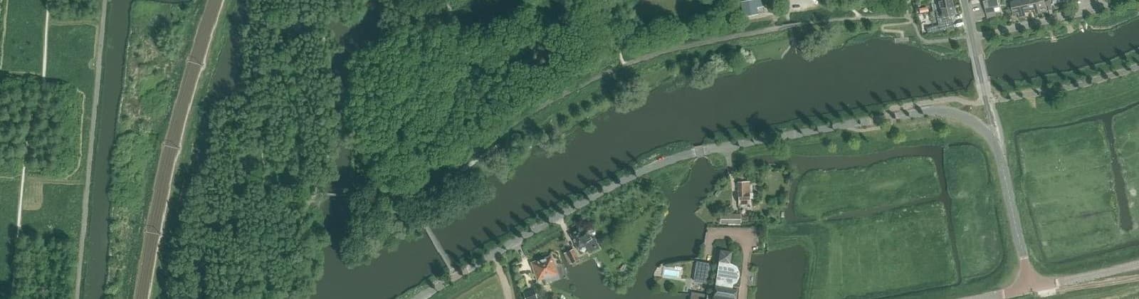Luchtfoto van Grote Waal - Buurt 13 08