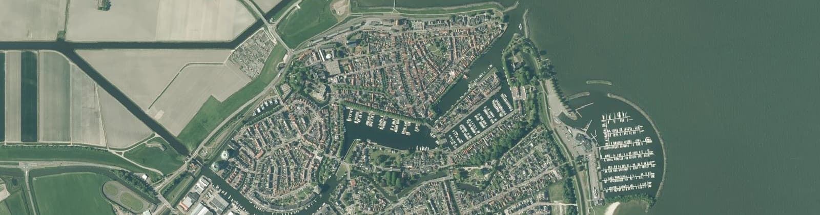 Luchtfoto van Medemblik Oude Stad