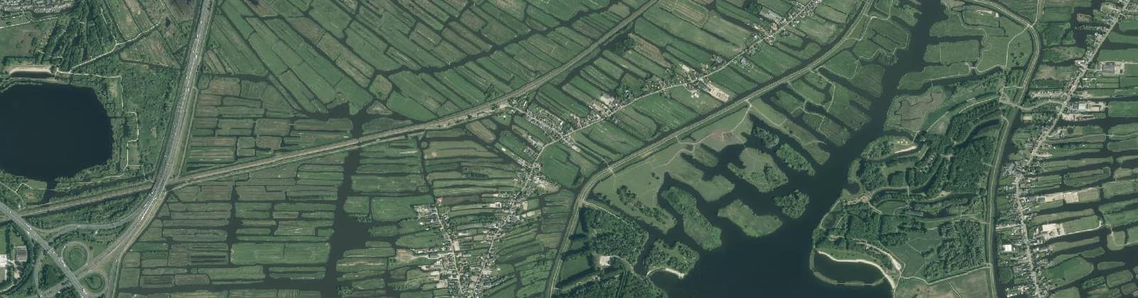 Luchtfoto van De Haal en De Heul en Noordeinde