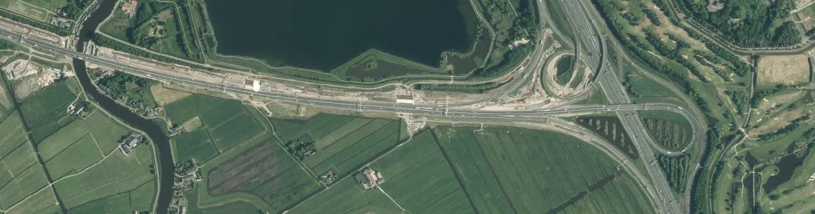 Luchtfoto van Verspr.h. langs De Bullewijk en De Hole