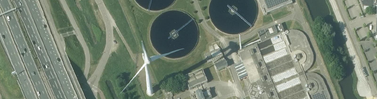 Luchtfoto van AWZI Rivium