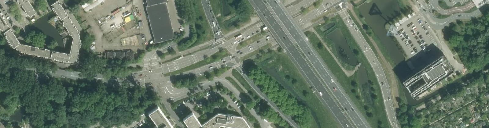 Luchtfoto van Bedrijventerrein Delftse Poort-West