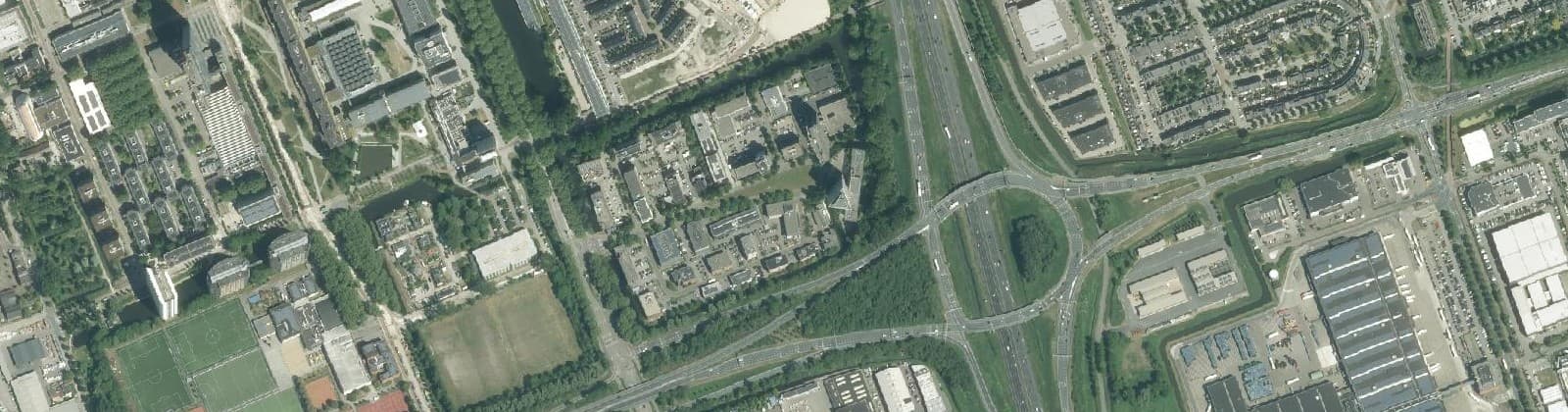 Luchtfoto van Bedrijventerrein Delftech