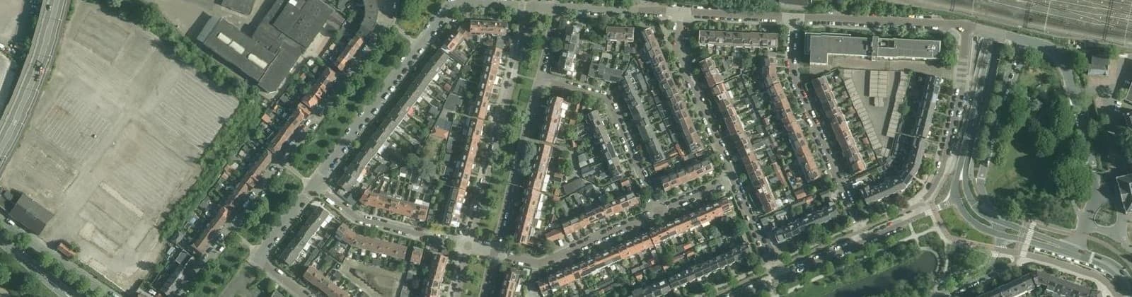 Luchtfoto van Erasmuslaan en omgeving