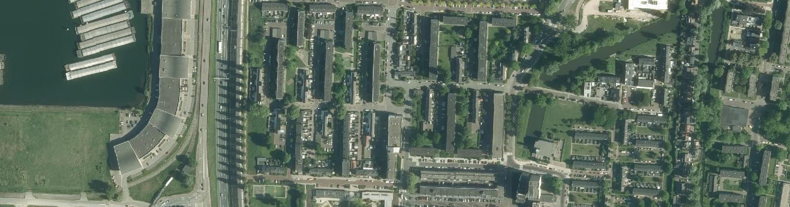 Luchtfoto van Van Ewijckstraat en omgeving