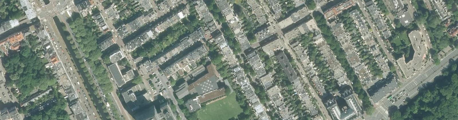 Luchtfoto van Nassaubuurt