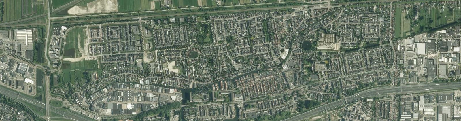 Luchtfoto van Giessendam-West
