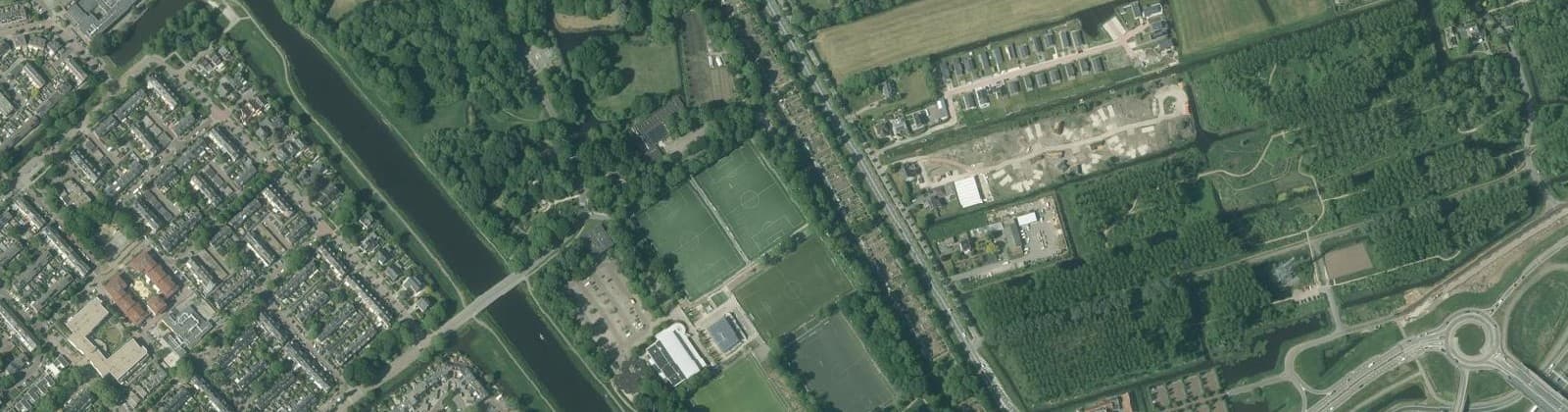 Luchtfoto van De Bloemerd