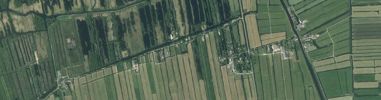 Luchtfoto van Achttienhoven