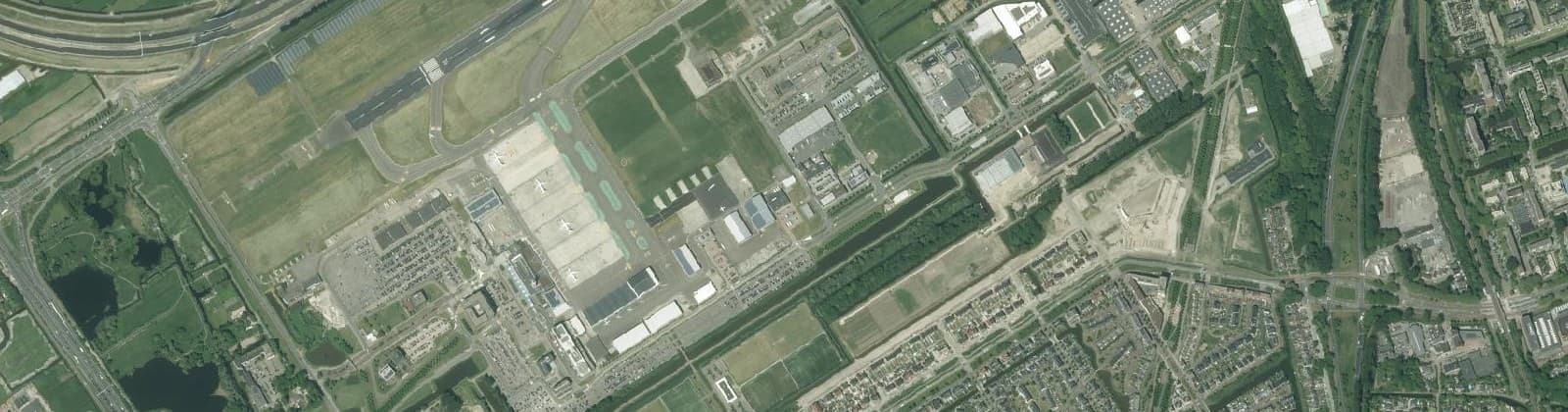Luchtfoto van Zestienhoven