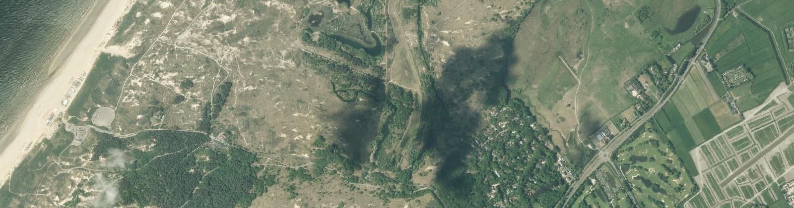 Luchtfoto van Buitengebied Duinrell-Wassenaarse Slag