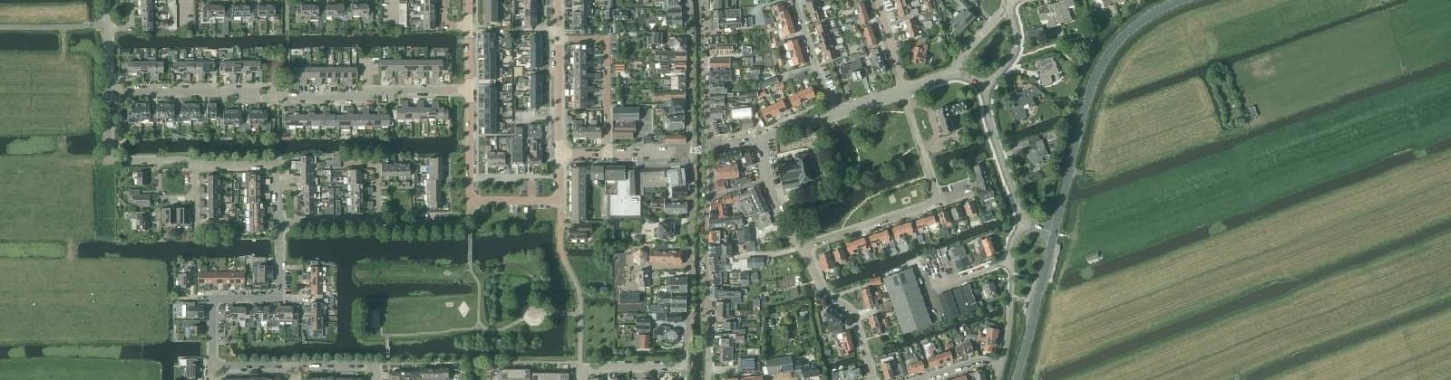 Luchtfoto van Kamerik (dorp)