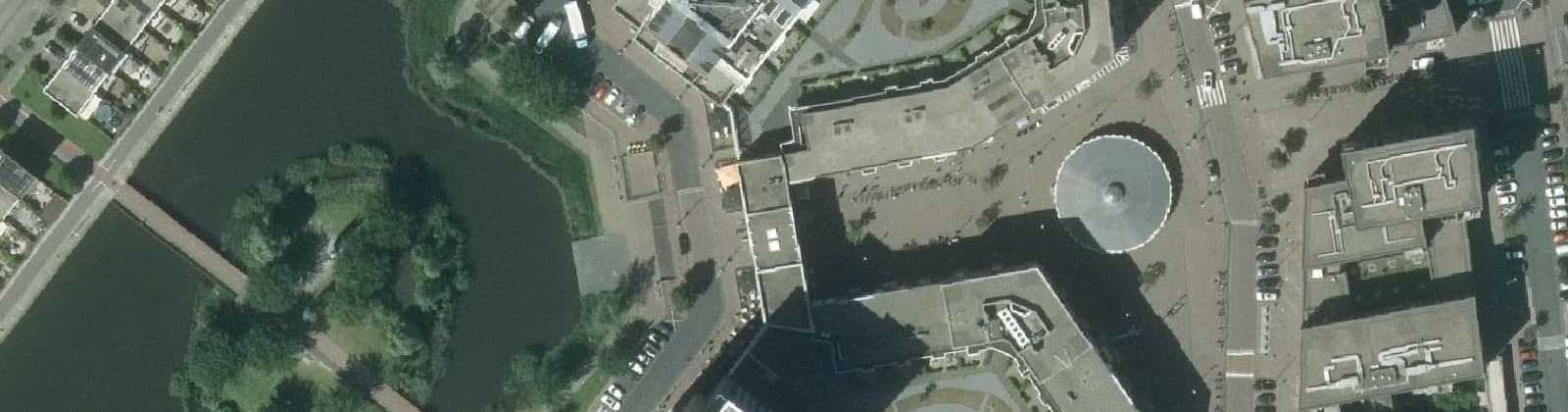 Luchtfoto van Oosterheem-Centrum