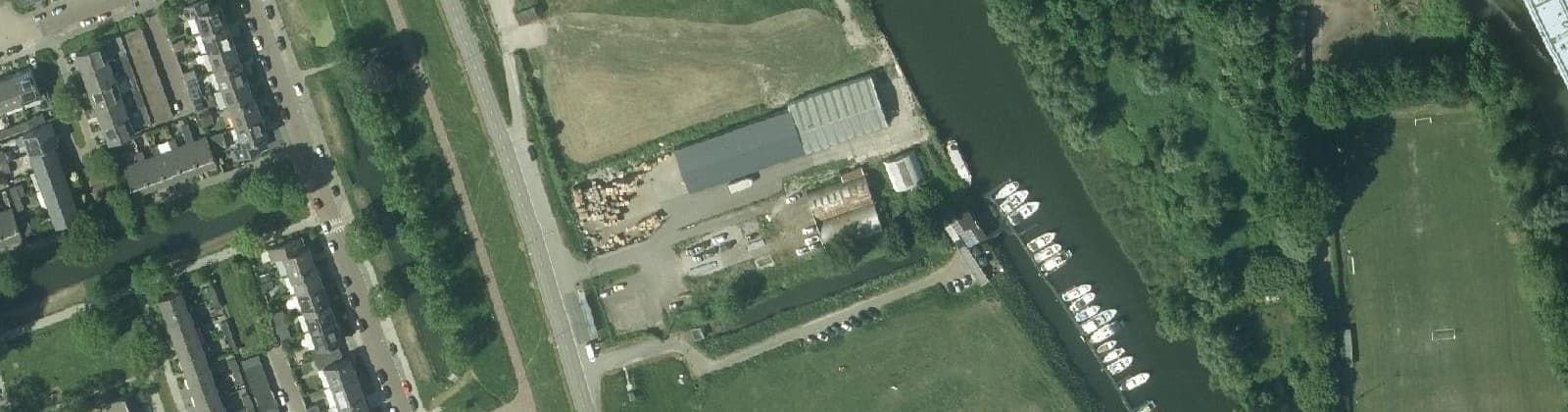 Luchtfoto van Industriegebied Ringdijk