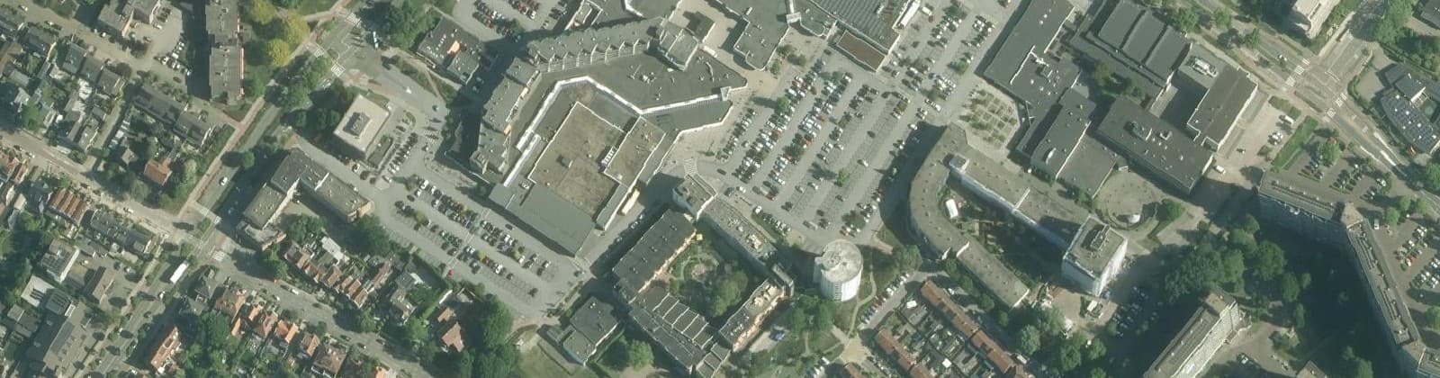 Luchtfoto van Winkelcentrum Walburg