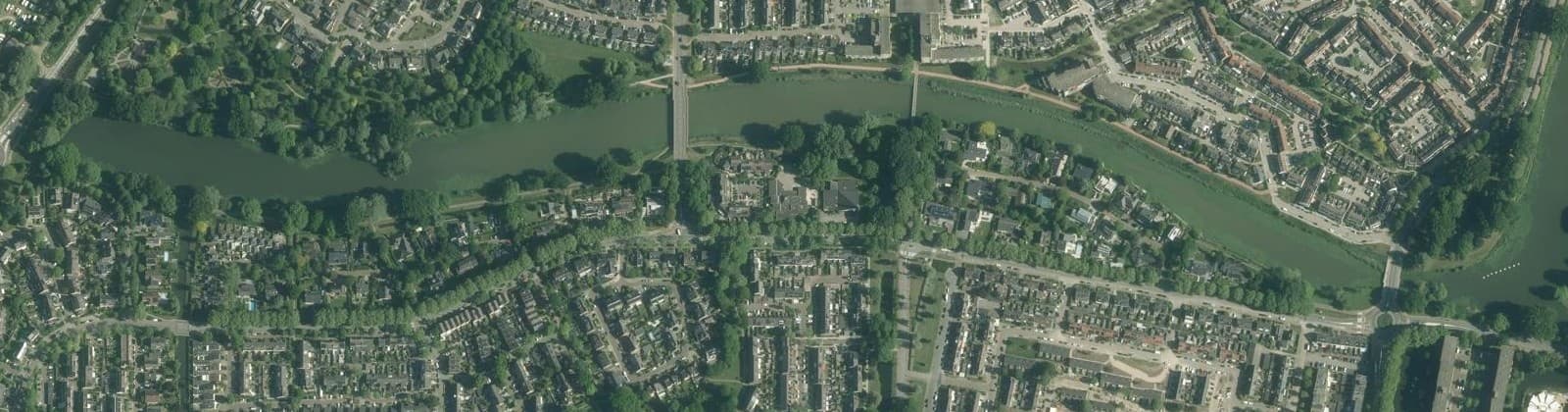 Luchtfoto van Develzijde Nederhoven