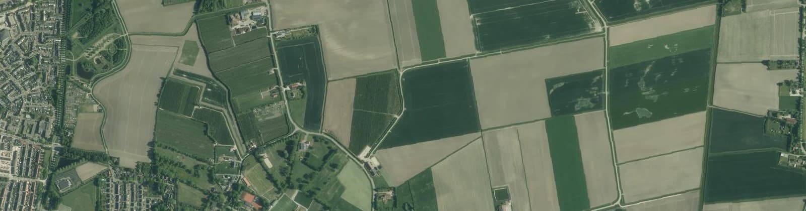 Luchtfoto van Verspreide huizen in het Oosten