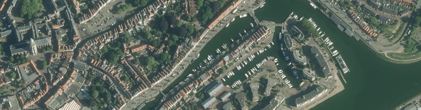 Luchtfoto van Damplein
